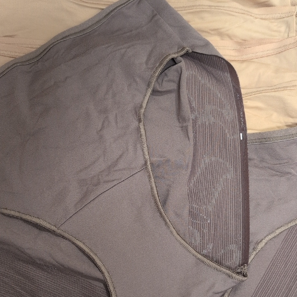 Soma Gray and Tan Panties with Soft Stretchy Fabric
